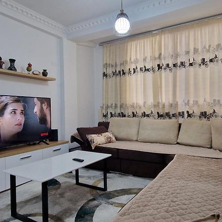 Apartment Rent Elbasan City Center 1 المظهر الخارجي الصورة